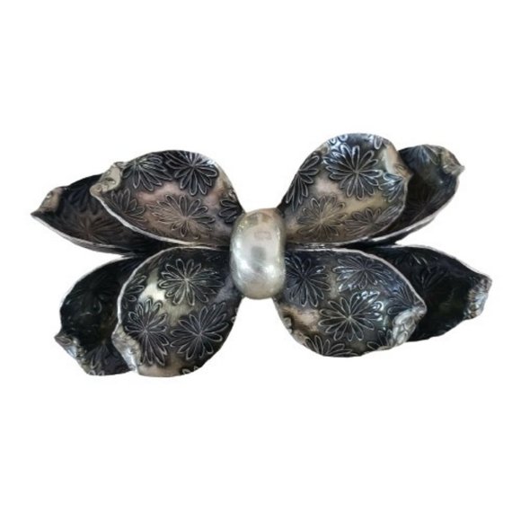 Vintage Two Tone Silver Bow Brooch Embossed Flower Pattern - Picture 1 of 12